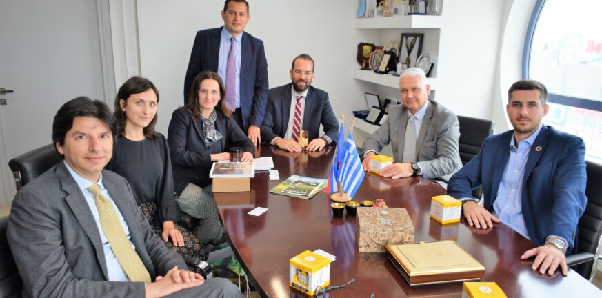 Συνάντηση του Νεκτάριου Φαρμάκη με την Πρέσβη της Σλοβενίας στην Ελλάδα