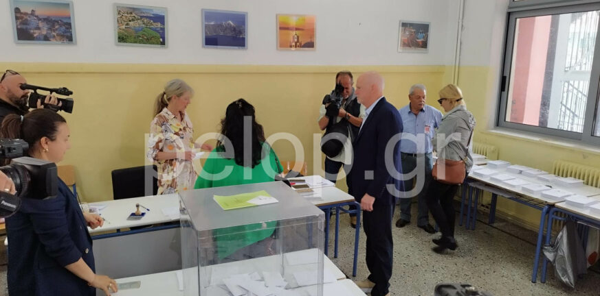 Εκλογές 2023 – Γιώργος Παπανδρέου: Ψήφισε στην Πάτρα ο πρώην πρωθυπουργός - Τι δήλωσε