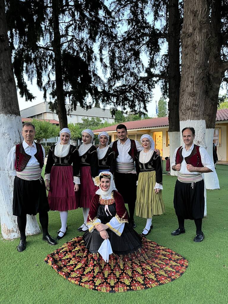 Δήμος Πατρέων: Το χορευτικό τμήμα του Πολιτιστικού Οργανισμού στην Καισαριανή ΦΩΤΟ