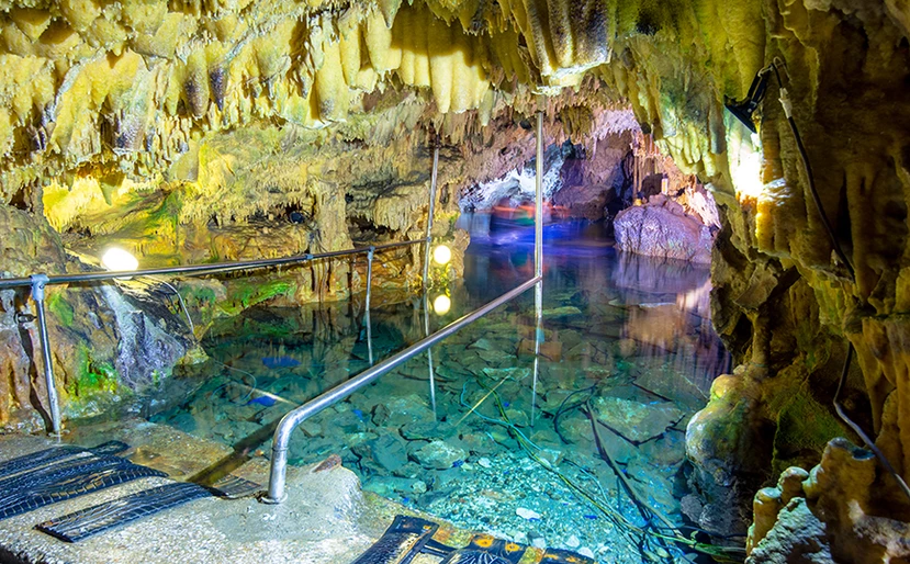 Σπήλαιο Διρού στη Μάνη: Ένα σπάνιο δημιούργημα της φύσης - ΦΩΤΟ