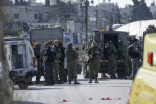 Δυτική Όχθη: Εβραίος έποικος πυροβόλησε Παλαιστίνιο – Τι υποστηρίζουν οι δύο πλευρές