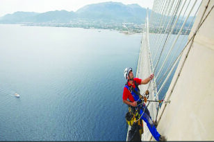 Γέφυρα Ρίου - Αντιρρίου: Δύτες και εναερίτες «ψηλαφίζουν» το πέρασμα του θαλάσσιου στενού - ΦΩΤΟ