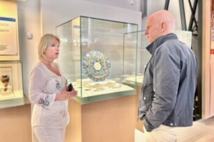 Επίσκεψη Παπανδρέου στη Βούντενη και το Αρχαιολογικό Μουσείο Πατρών