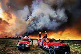 Καναδάς: 87 ενεργές εστίες φωτιάς - Τεράστιες οι καταστροφές, «εύχονται» να βρέξει  για να τις περιορίσουν