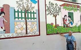 Πάτρα - Γιώργος Κατσιπόδος: Ο «Παππούς των Παιδιών» που ζωγράφισε τα σχολεία και τα όνειρα τους στην «Π» - ΦΩΤΟ
