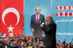 Εκλογές 2023 στην Τουρκία: Με αλεξίσφαιρο γιλέκο ο Κιλιτσντάρογλου σε προεκλογική συγκέντρωση