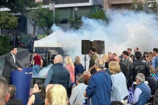 Εκλογές 2023: Επίθεση με δακρυγόνα στην ομιλία του Κυρανάκη στου Ζωγράφου - ΦΩΤΟ
