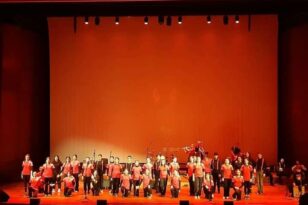 Πάτρα: Εντυπωσίασαν η χορωδία του Πειραματικού Γυμνασίου του Πανεπιστημίου και το φωνητικό σύνολο της Φιλαρμονικής