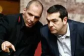 Ο Τσίπρας «ξεγυμνώνει» τον Βαρουφάκη: Από asset της διαπραγμάτευσης σε βαρίδι για τη χώρα