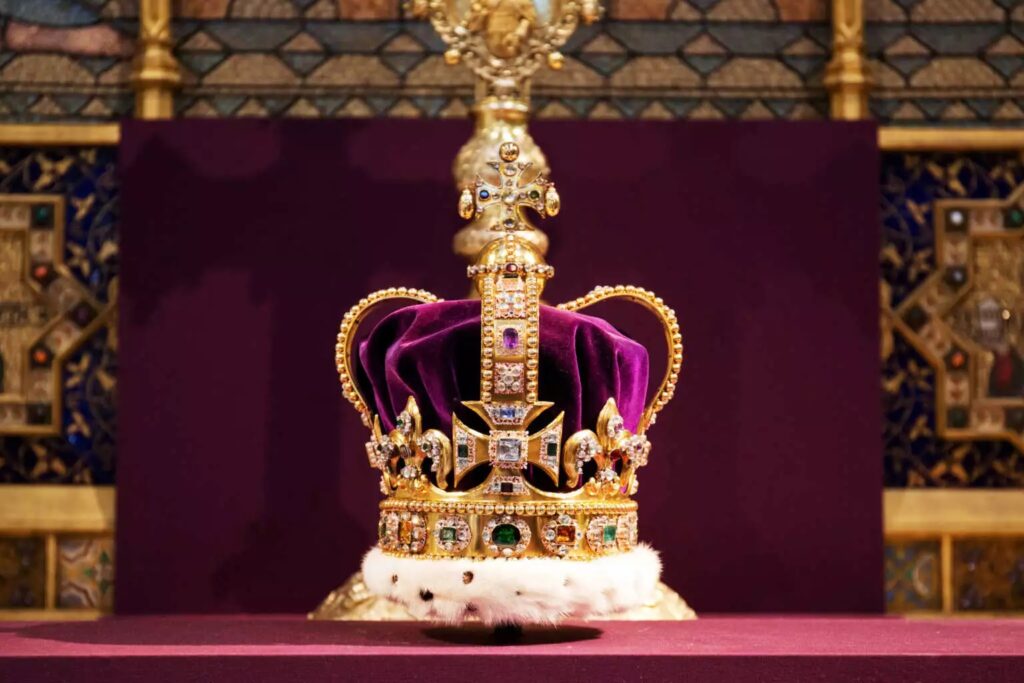 Σήμερα η στέψη του βασιλιά Καρόλου - Ηγέτες και βασιλείς από 203 χώρες, παρούσα η Σακελλαροπούλου - Όλο το πρόγραμμα
