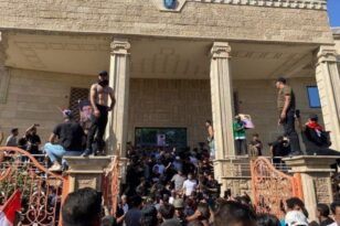 Ιράκ: Διαμαρτυρία έξω από την πρεσβεία της Σουηδίας στη Βαγδάτη για το Κοράνι