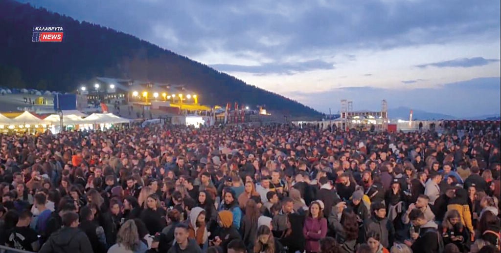 Helmos Mountain Festival: Ύπνος κάτω από τα αστέρια, εκατοντάδες σκηνές στο Χελμό - ΦΩΤΟ