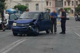 Σύρος: Αιμόφυρτος οδηγός έτρεχε και έπεσε σε 2 αυτοκίνητα και μια μηχανή! - ΦΩΤΟ