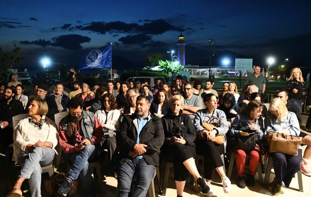 Διεθνές Φεστιβάλ Πάτρας: «Τα Λόγια της πλώρης» ταξίδεψαν εκατοντάδες θεατές στην Ιχθυόσκαλα