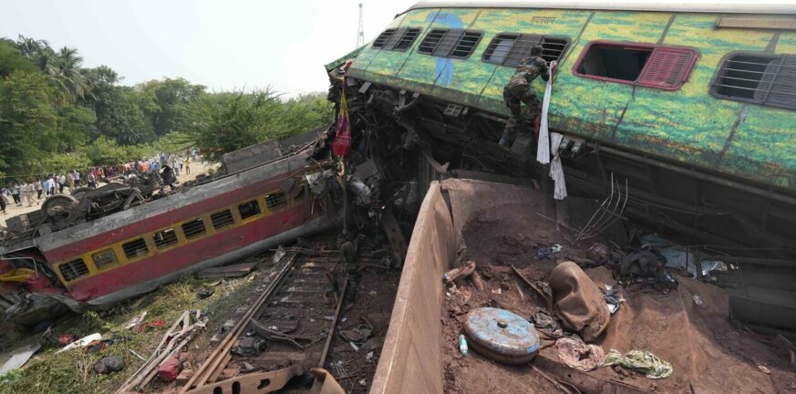 Σύγκρουση τρένων στην Ινδία: «Εντοπίσαμε τα αίτια του δυστυχήματος», αναφέρει ο υπουργός Σιδηροδρόμων