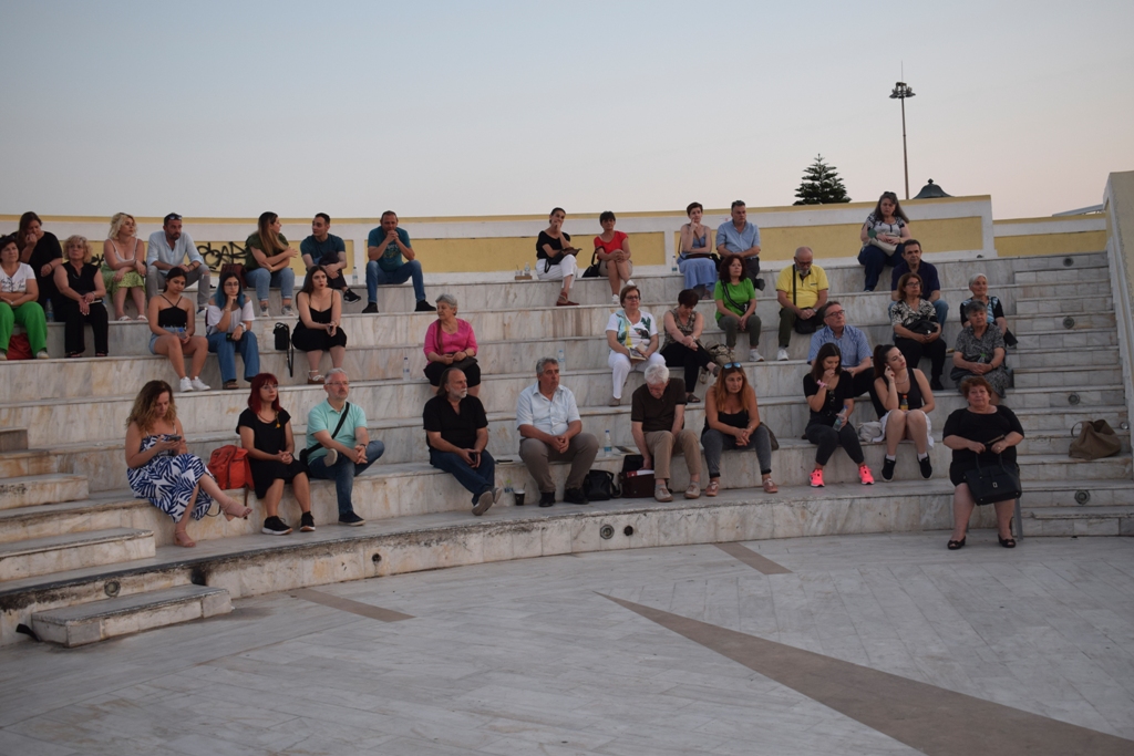 Πάτρα: Ο Δημήτρης Πελεκούδας σε εκδήλωση του ΚΕΘΕΑ - ΦΩΤΟ