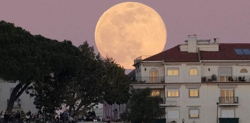 Πανσέληνος Ιουνίου 2023: Πότε θα δούμε το «Φεγγάρι της Φράουλας» 