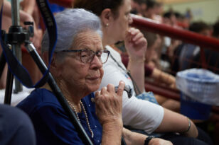 Η 92χρονη γιαγιά Φλωρεντία που είδε τελικούς Α1 ΕΣΚΑ-Η