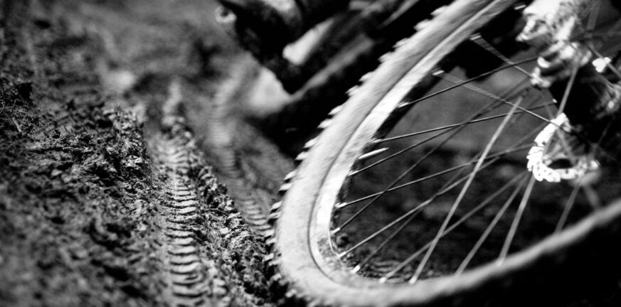 Πάτρα: Τροχαίο ατύχημα με ποδηλάτη στα Βραχνέικα