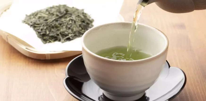 Πράσινο τσάι: Πώς βοηθάει στην απώλεια βάρους