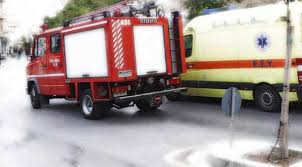 Φορτηγό έπεσε σε γκρεμό στο Μαραθώνα - Τραυματισμένοι ανασύρθηκαν οι επιβάτες