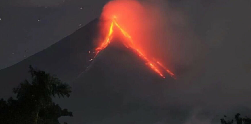 Φιλιππίνες: «Ξύπνησε» το ηφαίστειο Μαγιόν ΒΙΝΤΕΟ