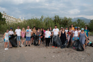 Πάτρα: Δράση καθαρισμού παραλίας από τον εθελοντισμό του σπιράλ στο Ρίο - ΦΩΤΟ