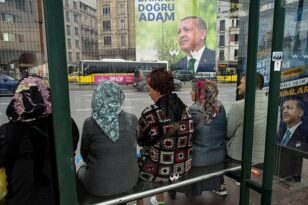 Τουρκία: 16χρονος ζωγράφισε αφίσα του Ερντογάν και συνελήφθη!