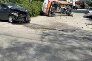 Πάτρα: Τροχαίο ατύχημα-καραμπόλα στην Έξω Αγυιά - Σε σοκ μια γυναίκα οδηγός στο νοσοκομείο