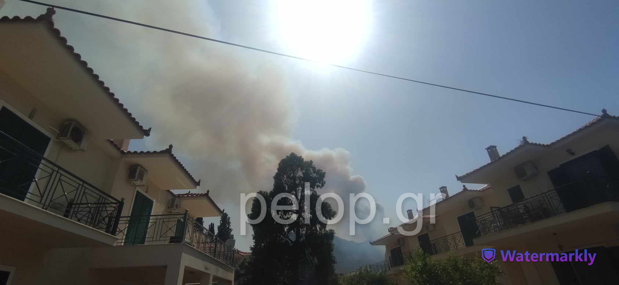 Φωτιά στην Αιγιάλεια: Εκκενώνονται οι οικισμοί Καθολικό και Κάστρο - Συνεχίζουν τη μάχη επίγειες και εναέριες δυνάμεις