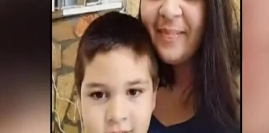 Λευκάδα: 4χρονος κατάπιε δύο σφήκες - Με περιπολικό μεταφέρθηκε στο νοσοκομείο