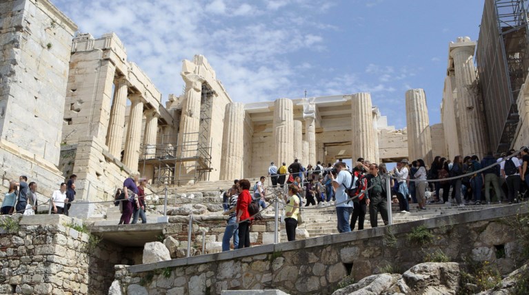 Ακρόπολη: «Το μνημείο δεν αντέχει περισσότερους από 20.000 επισκέπτες ημερησίως»