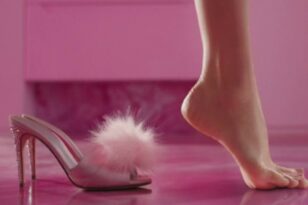 Barbie: Χαμός στο TikTok με το «Barbie feet challenge» - Τί λένε οι ειδικοί