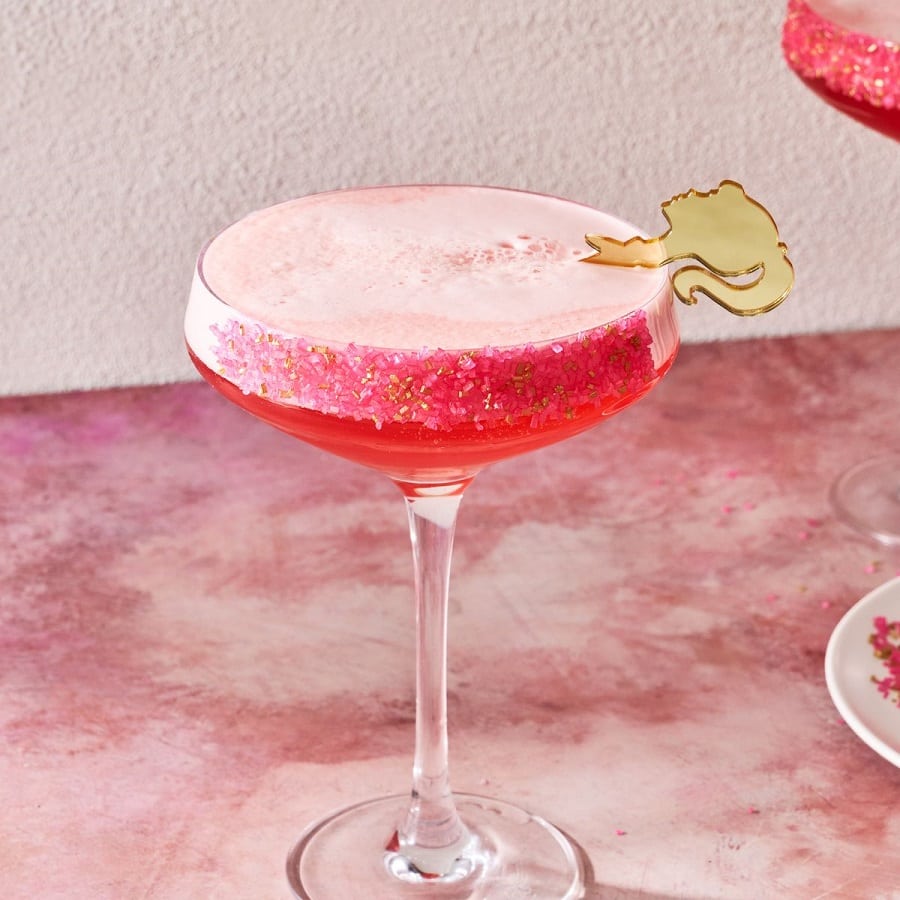 Barbie cocktail: Δες την συνταγή για το πιο δροσιστικό και...ροζ ποτό του καλοκαιριού
