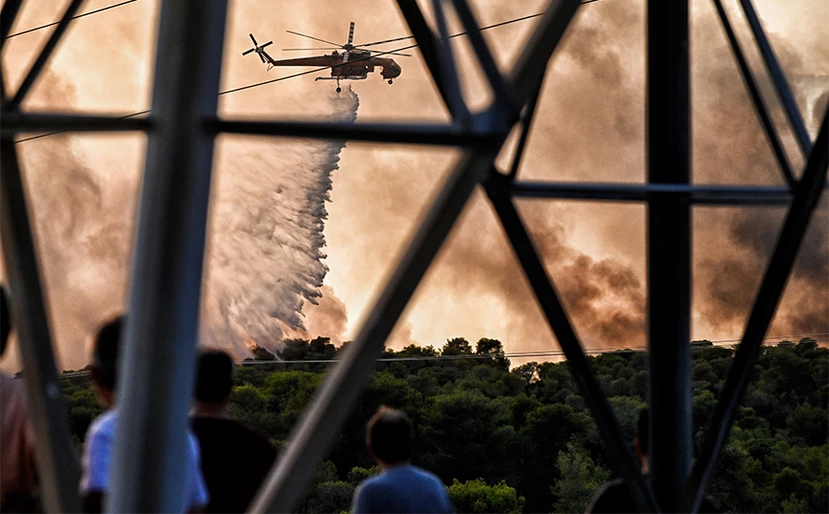 Πυρκαγιές: Ανεξέλεγκτη η κατάσταση των πύρινων μετώπων - Εντολή εκκένωσης σε Κανδήλι και Ρόδο - Αναζωπυρώσεις στο Λουτράκι ΦΩΤΟ