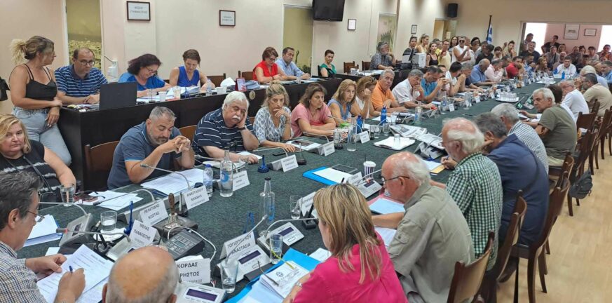 Πάτρα: Συνεδριάζει το δημοτικό συμβούλιο - Αιτήματα μη κατάργησης της Κοινωφελούς για το Καρναβάλι και Οργανισμών