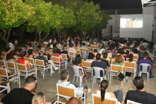 Διεθνές Φεστιβάλ Πάτρας: Στις γειτονιές ταξιδεύει η ενότητα του Δημοτικού Κινητού Κινηματογράφου