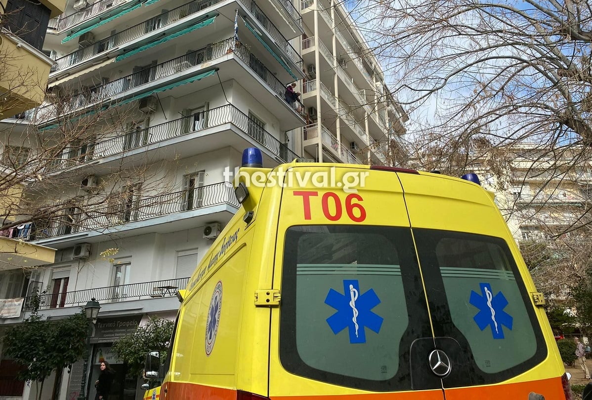 Τραγωδία στη Θεσσαλονίκη: Νεκρή 25χρονη που έπεσε από μπαλκόνι πολυκατοικίας