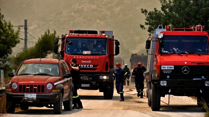 Φωτιά στην Εύβοια: Δύο οι πυρκαγιές στα Ψαχνά ΒΙΝΤΕΟ