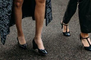 Shoe trend τα παπούτσια «salome» - ΦΩΤΟ