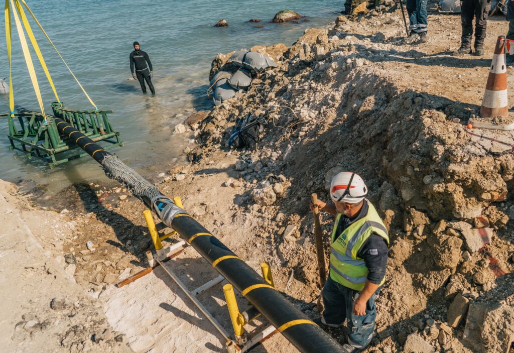 ΑΔΜΗΕ: Ενεργειακή θωράκιση για τα Ιόνια Νησιά - Ηλεκτρική σύνδεσης Κυλλήνης με τη Ζάκυνθο