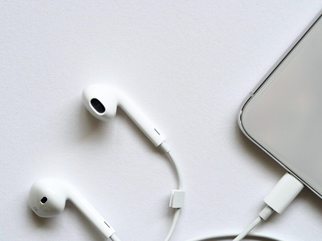 Τρόποι για να μεταφέρεις μουσική στο iPhone σου χωρίς iTunes