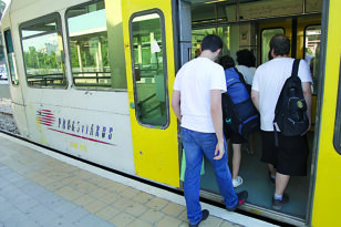 Πάτρα - Τρένο Προαστιακού: Οι επιβάτες έστειλαν μήνυμα στους αρμόδιους