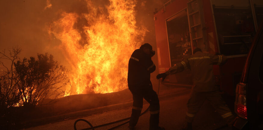 Εκρήξεις στη Νέα Αγχίαλο: Υπό έλεγχο η φωτιά στην αποθήκη πυρομαχικών - ΦΩΤΟ