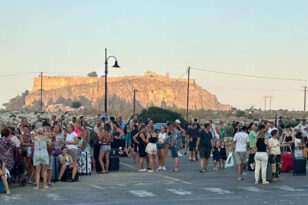 Πυρκαγιές 2023: Πώς θα αποζημιωθούν χιλιάδες Έλληνες και ξένοι τουρίστες