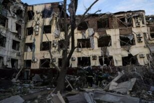 Ουκρανία: Οι Ρώσοι βομβάρδισαν το Χάρκοβο – Τουλάχιστον 4 τραυματίες