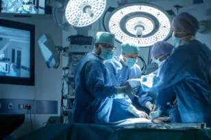 Μάριος Θεμιστοκλέους για απογευματινά χειρουργεία: Μέχρι και αύριο η υπογραφή για 700 προσλήψεις γιατρών