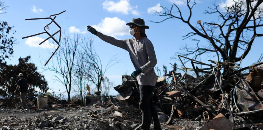 Μπάιντεν: Διαβεβαιώσεις για την αποκατάσταση των ζημιών από τις φωτιές - H επίσκεψη στη Χαβάη