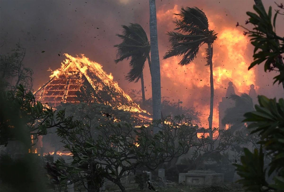 Φωτιά στη Χαβάη: Η δραματική η αύξηση των θυμάτων και... τα πεσμένα καλώδια που προκάλεσαν την πύρινη λαίλαπα;