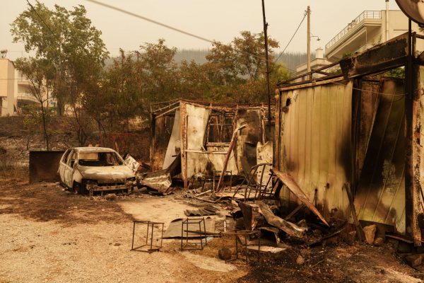Φωτιές στον Έβρο: Αποκομμένος οδικώς ο νομός από την υπόλοιπη Ελλάδα – Χωριά χωρίς ρεύμα